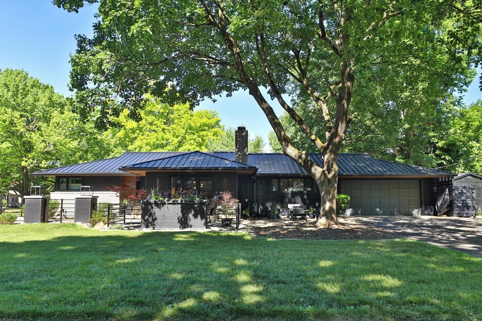 290 Village Dr, Columbus, OH 43214 - photo 1