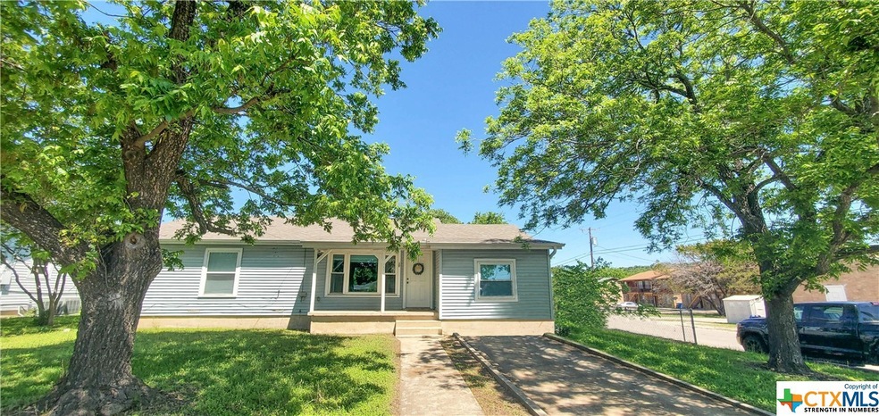 807 N Main St, Copperas Cove, TX 76522 - photo 1