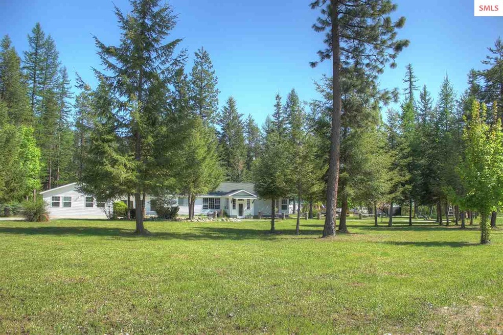 Park like manicured acreage
