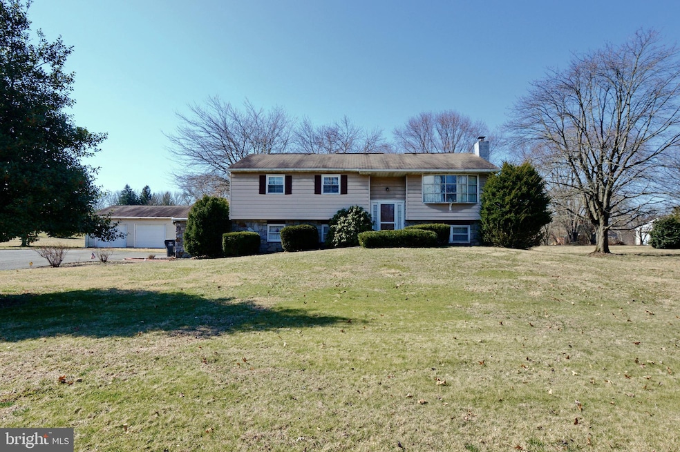 12 Mark Dr, Pottstown, PA 19465 - photo 1