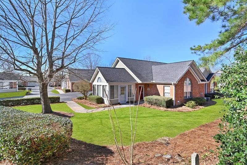 4498 Orchard Trace, Roswell, GA 30076 - photo 1