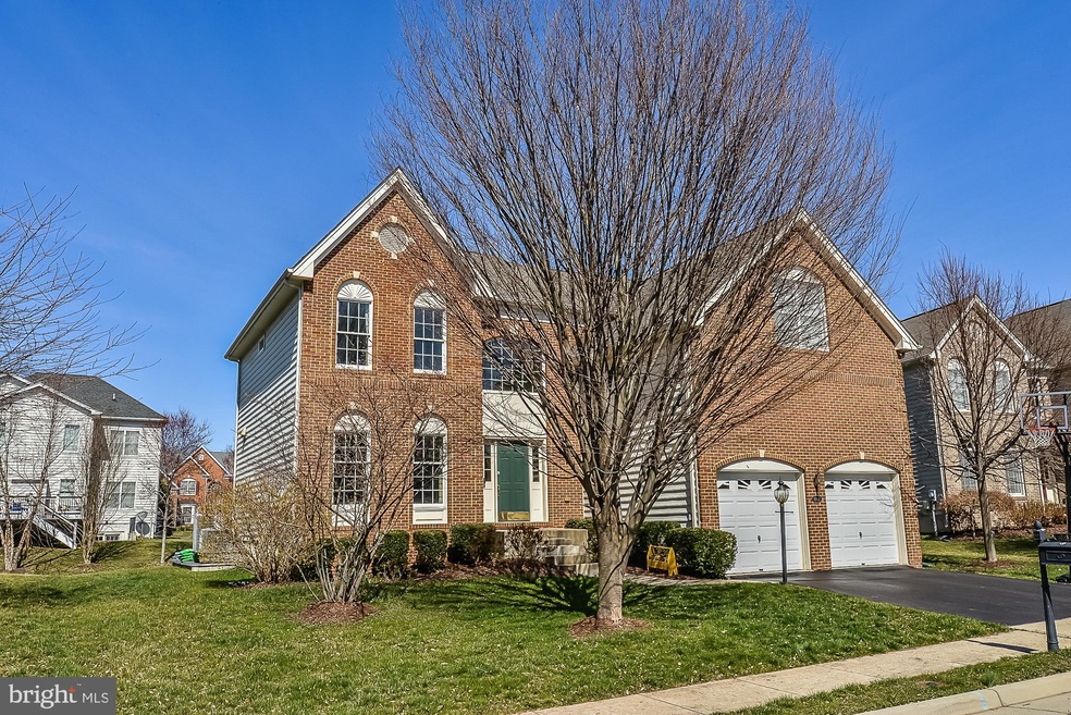 42832 Rectors Chase Way, Ashburn, VA 20148 - photo 1