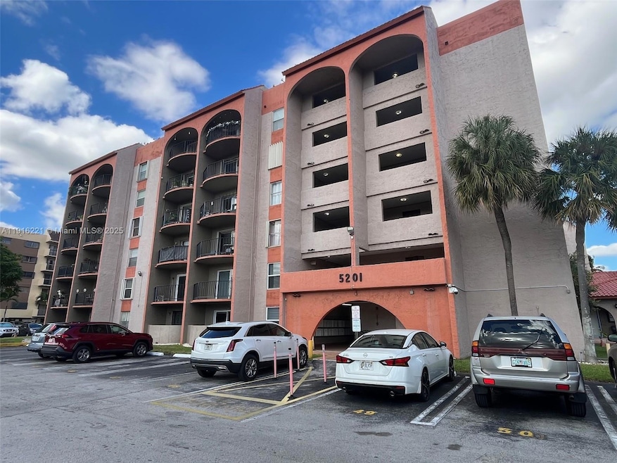 For Rent $1,975/month