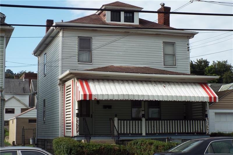 1358 4th Avenue is conveniently located in Coraopo