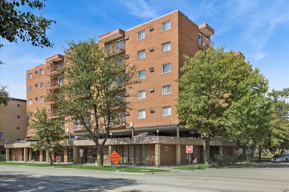 7830 W North Ave unit 415, Elmwood Park, IL 60707 - photo 1