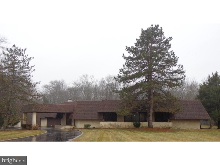 16 Catalpa Crescent, Pilesgrove, NJ 08098 - photo 1