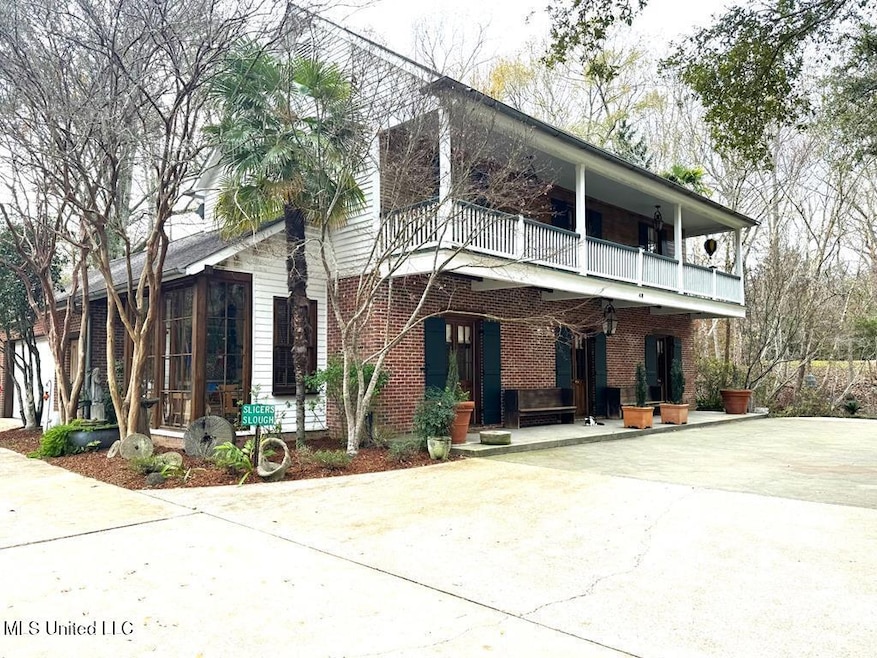 48 Fairway Dr, Natchez, MS 39120 - photo 1