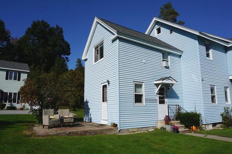 155 Dorr Dr unit V3, Rutland, VT 05701 - photo 1