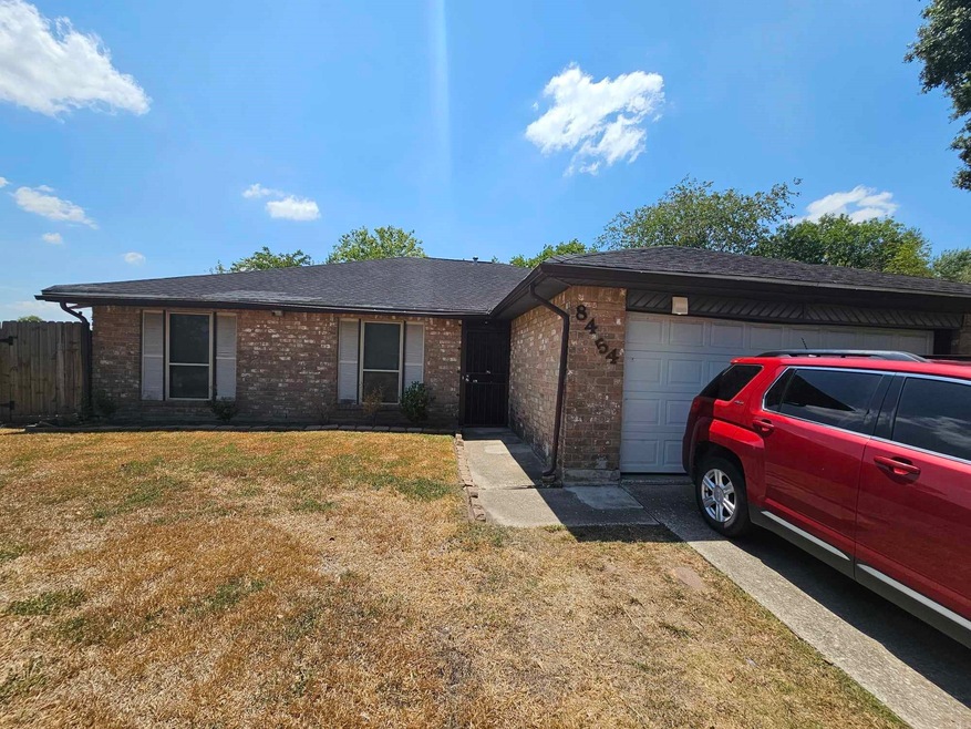 8454 Springtime Ln, Houston, TX 77075 - photo 1