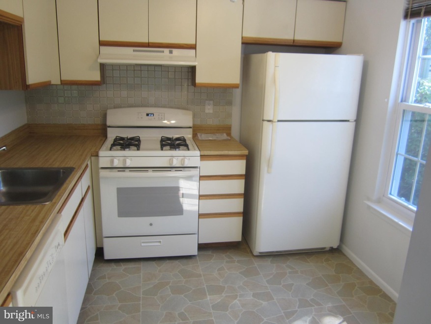 1503A Denham Ct unit 1503, Mount Laurel, NJ 08054 - photo 1