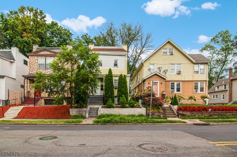 30 Dodd St, East Orange, NJ 07017