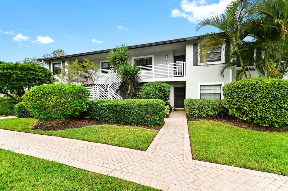 33 Southport Ln unit D, Boynton Beach, FL 33436 - photo 1