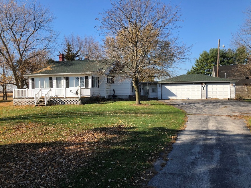 32628 S State Line Rd, Grant Park, IL 60940 - photo 1