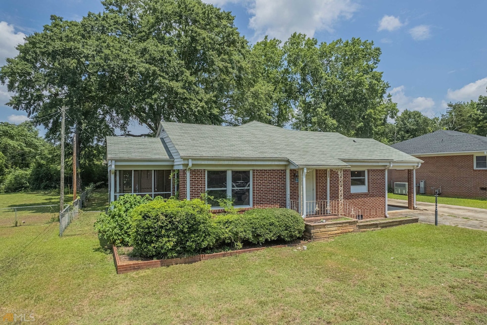 118 Glendale Ave, Elberton, GA 30635 - photo 1