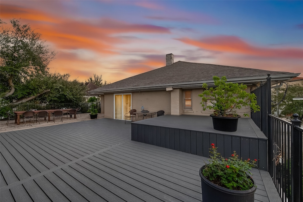 1612 W Alabama St unit ABCD, Houston, TX 77006 - photo 1