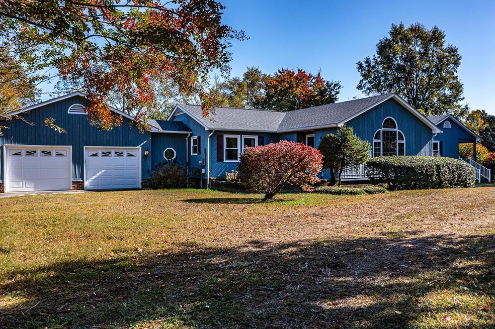 Sold $575,000