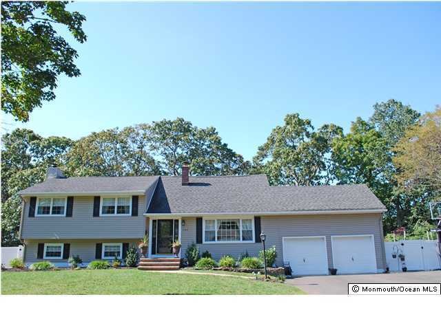 166 Riveredge Rd, Tinton Falls, NJ 07724 - photo 1
