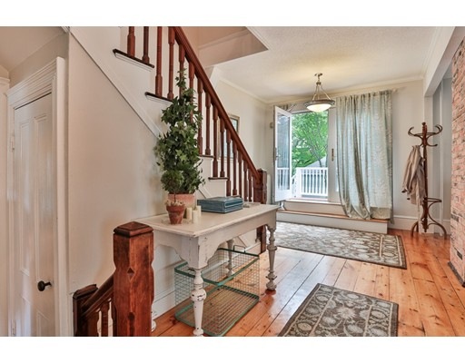 11 Winter St unit 2, Amesbury, MA 01913 - photo 1