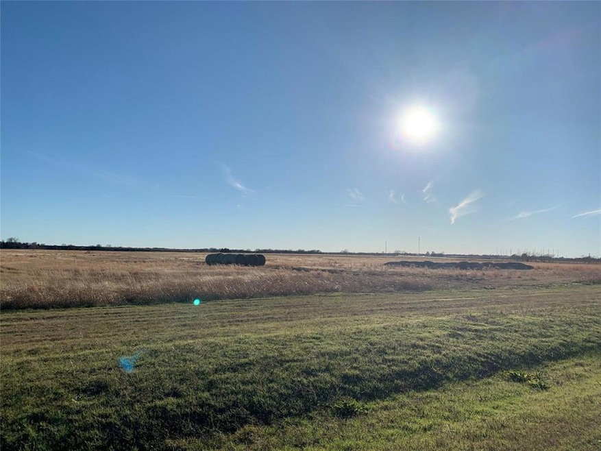 560 W Pecan St, Sadler, TX 76264 - photo 1