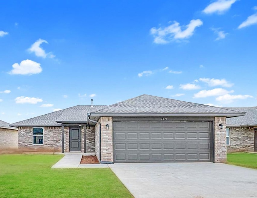 1626 Highland Loop, Guthrie, OK 73044 - photo 1