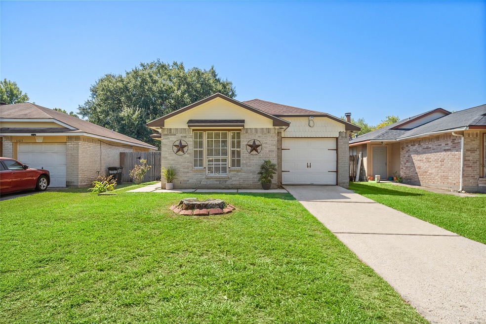 11017 Sacaton Dr, Houston, TX 77086 - photo 1