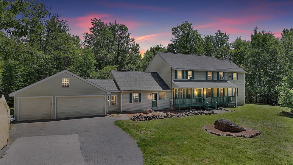 102 Candlelight Rd, Rindge, NH 03461 - photo 1