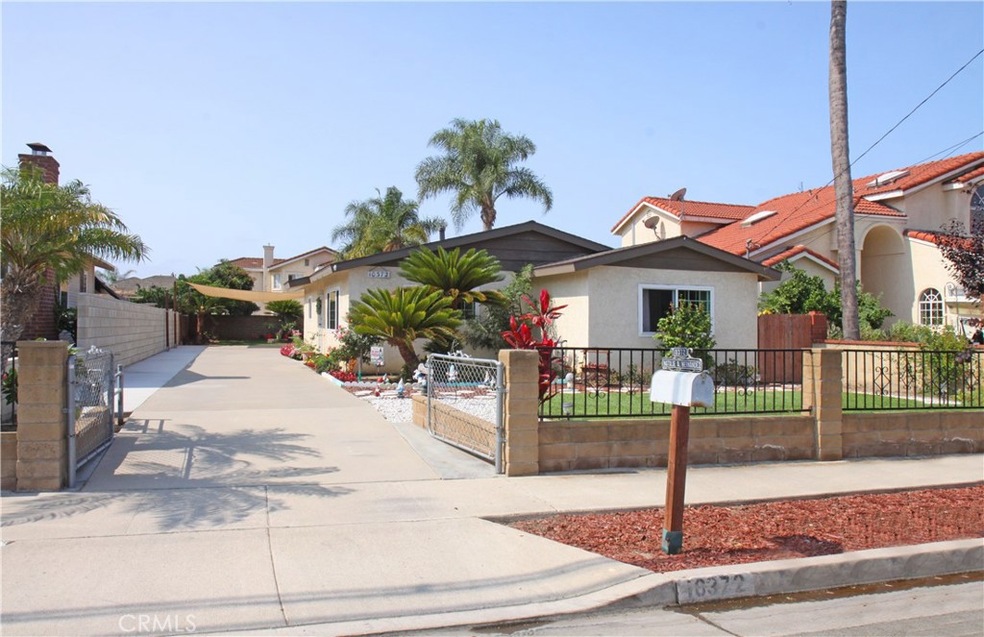 Welcome HOME.  Enter your gate to the privacy of this peaceful sanctuary.