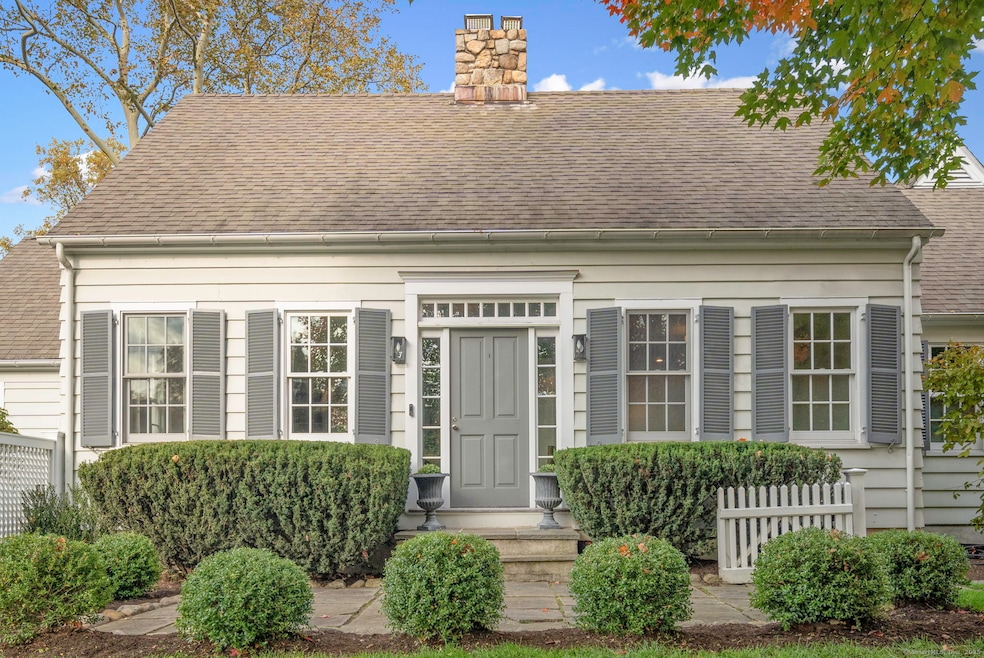 1 Flicker Ln, Norwalk, CT 06853 - photo 1