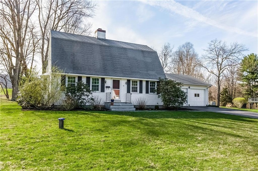 EXTERIOR FRONT YARD VIEW