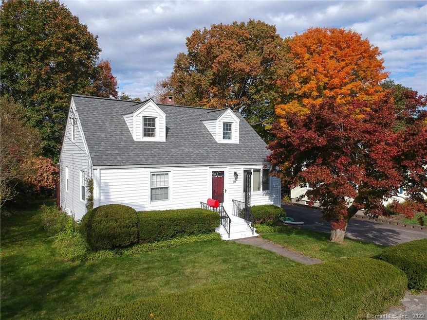 395 Quinn St, Naugatuck, CT 06770 - photo 1