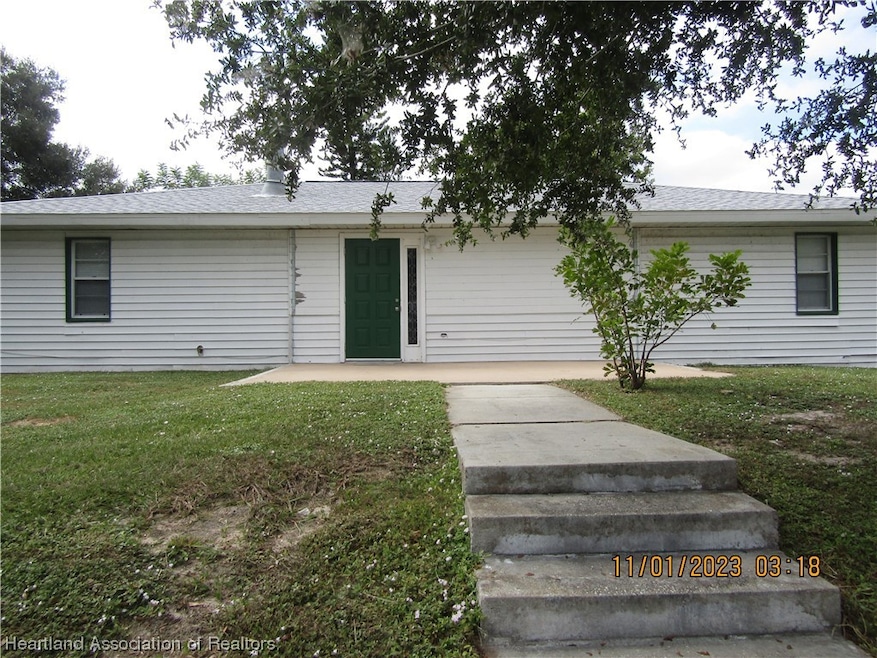 189 S Huntley Dr, Lake Placid, FL 33852 - photo 1