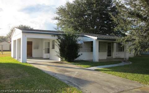 506 Walter Ave, Frostproof, FL 33843 - photo 1