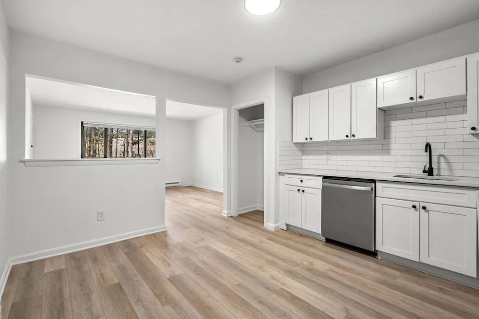 18 Pierce St unit 4, Foxboro, MA 02035 - photo 1