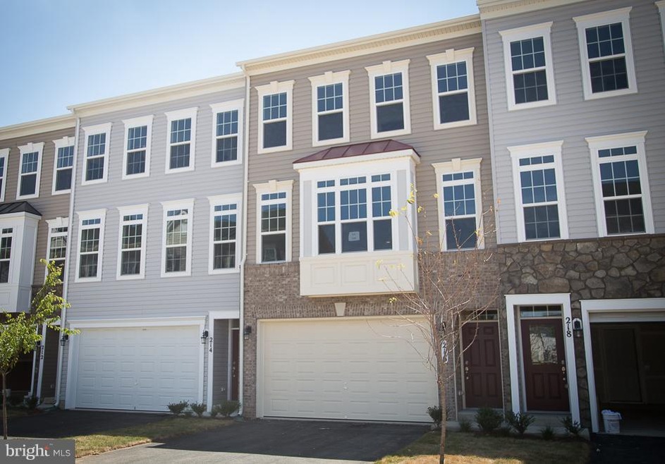 216 Miles Hawk Terrace, Purcellville, VA 20132 - photo 1