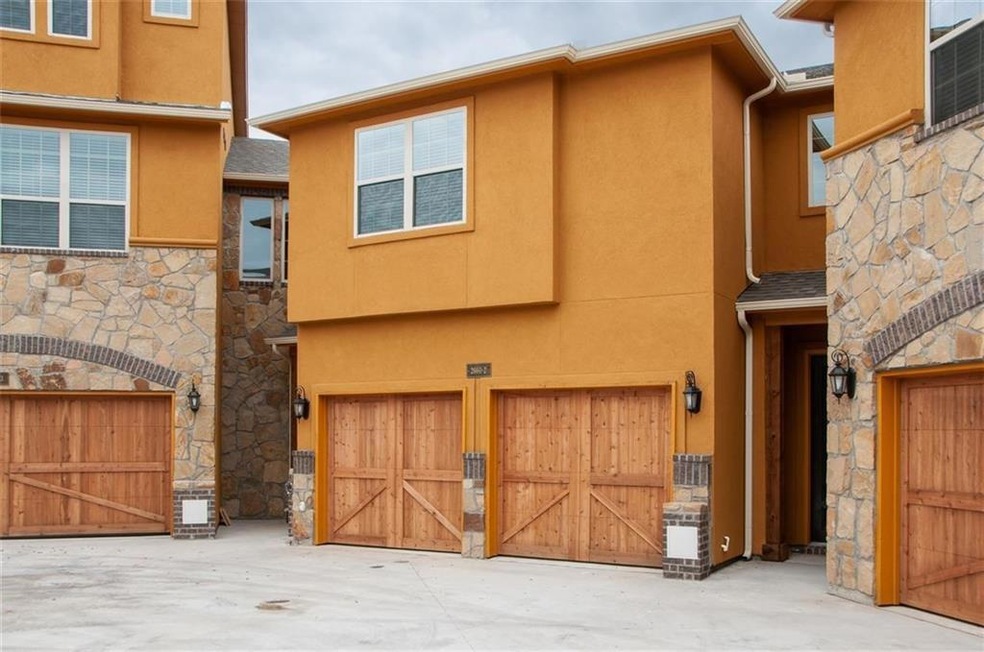 2260 Villa Di Lago 21