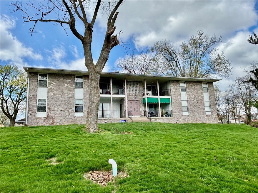 105 Pittsburgh St unit 2C, Uniontown, PA 15401 - photo 1