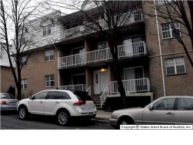 65 Elmwood Park Dr unit 21, Staten Island, NY 10314 - photo 1