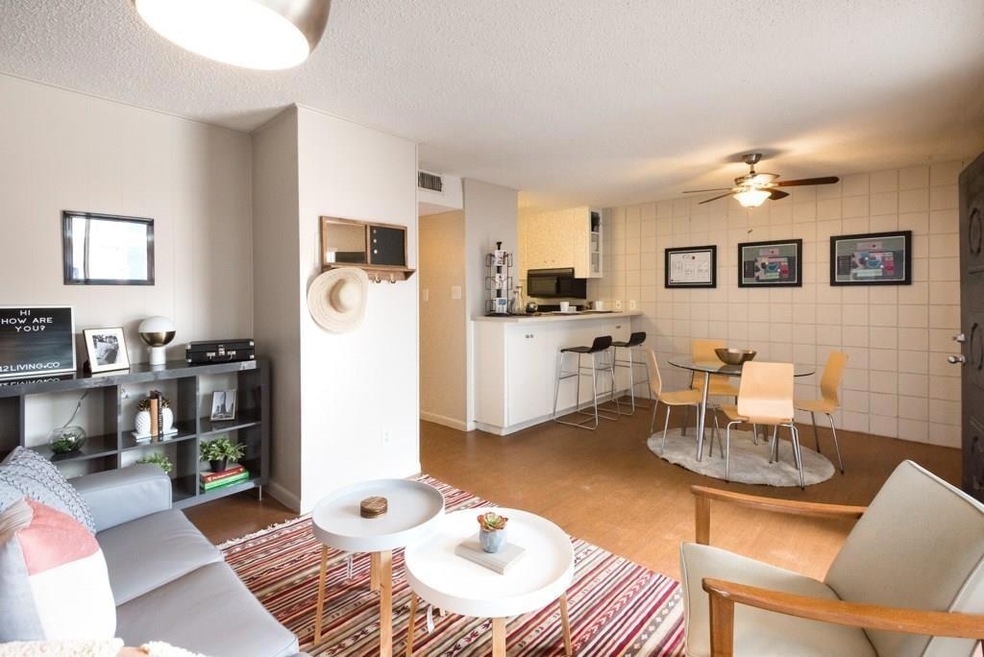3212 Red River St unit 203, Austin, TX 78705 - photo 1