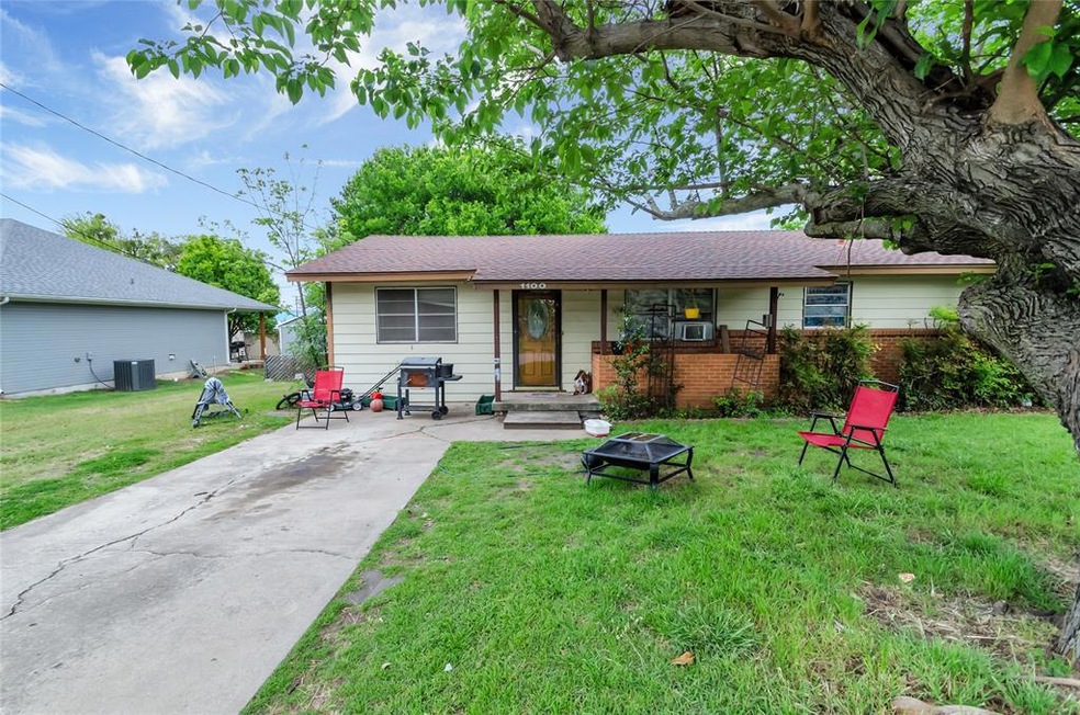 1100 N Church St, Decatur, TX 76234 - photo 1