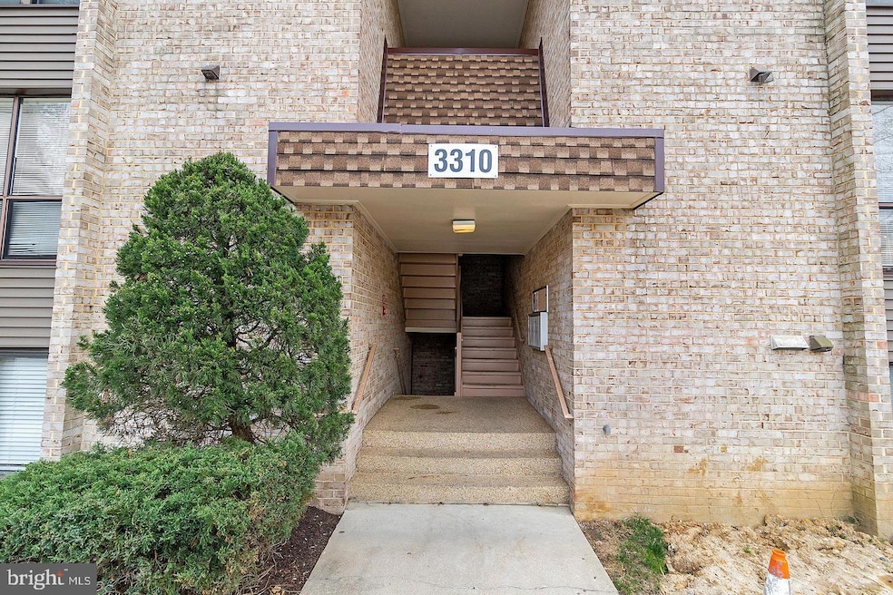 3310 Huntley Square Dr unit A2, Temple Hills, MD 20748 - photo 1