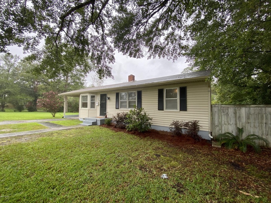 209 S Shore Dr, Jacksonville, NC 28540 - photo 1