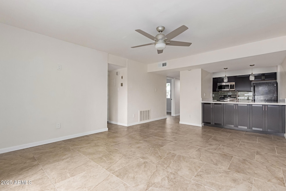 Ciento West unit 247W, Scottsdale, AZ 85251 - photo 1