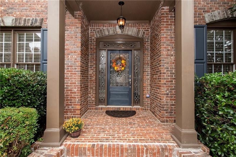 Welcome to this warm inviting home! Make it your own