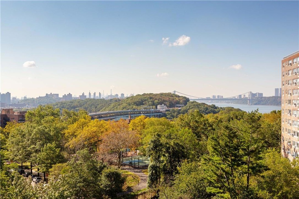 735 Kappock St unit 9C, Bronx, NY 10463 - photo 1