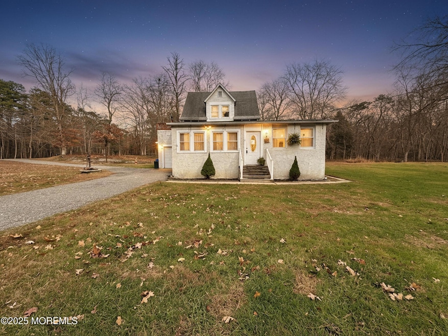 5 Pittenger Pond Rd, Freehold, NJ 07728 - photo 1