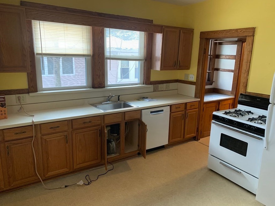 11 Saint James Ave unit 2, Somerville, MA 02144 - photo 1