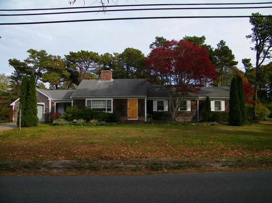 114 Center St, Yarmouth Port, MA 02675 - photo 1