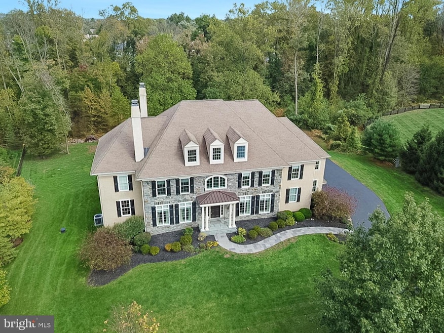 118 Waverly Cir, Phoenixville, PA 19460 - photo 1