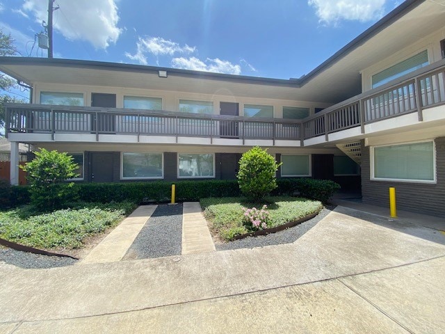 4701 Bell St unit 4, Houston, TX 77023 - photo 1