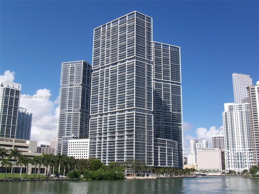 Icon Brickell Tower 1 unit 4908, Miami, FL 33131 - photo 1